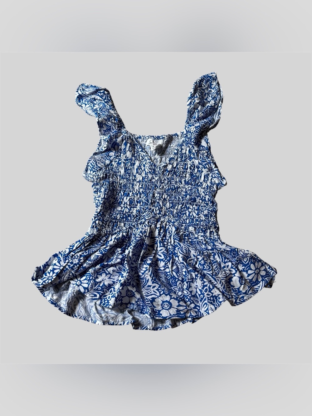 Junior’s Smocked Flutter Sleeve Top